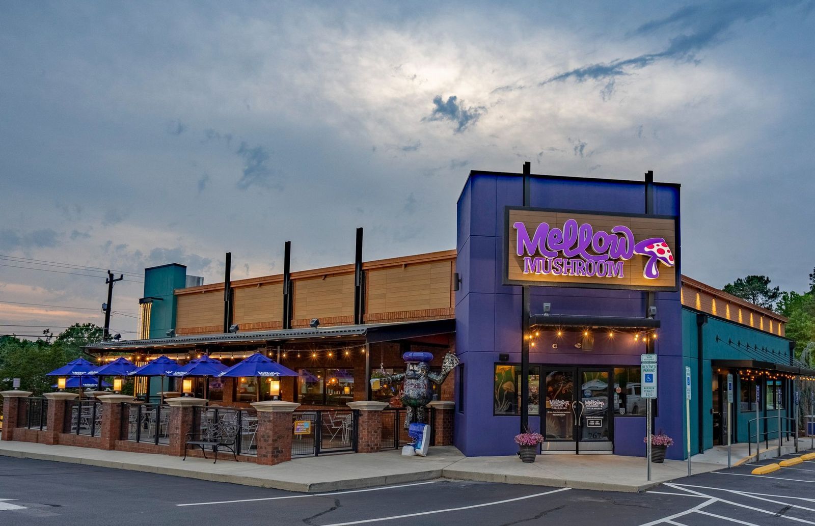 mellow mushroom restaurant